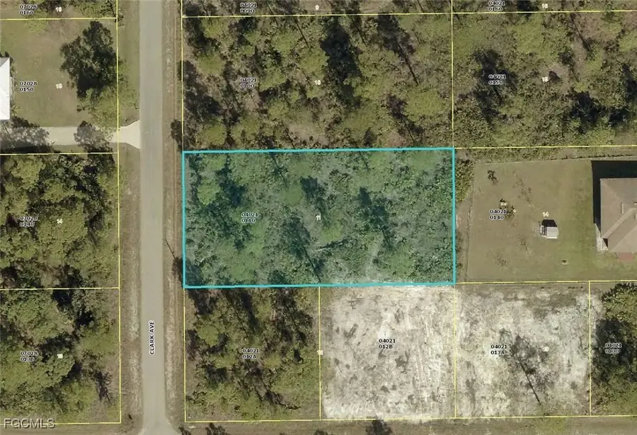 902 Clark Avenue, Lehigh Acres, FL 33972 - #2