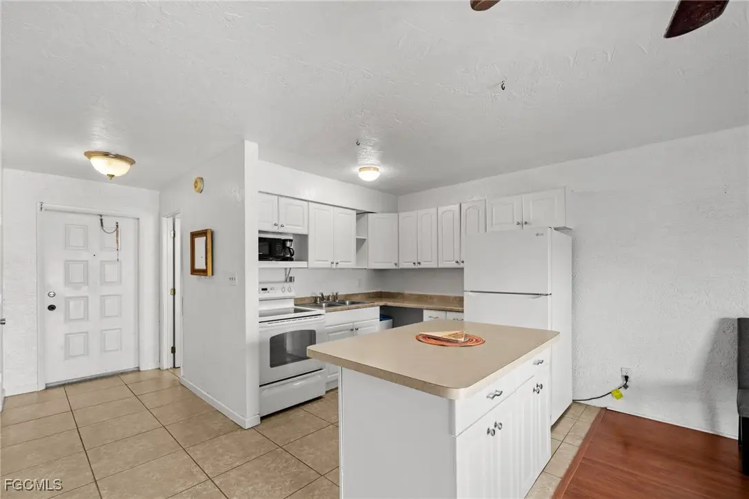 830 Wiggins Pass Road #14, Naples, FL 34110 - Image #1