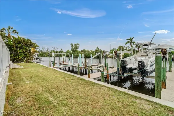 17731 Broadway Avenue, Fort Myers Beach, FL 33931