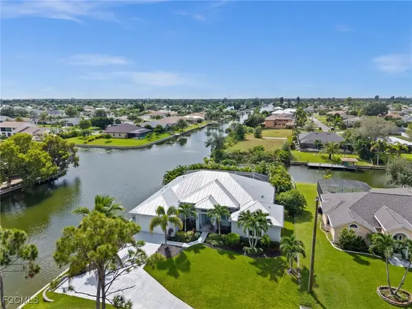 528 SE 14th Terrace, Cape Coral, FL 33990