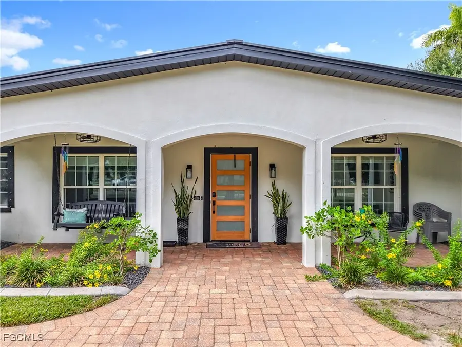 1325 Caloosa Vista Road, Fort Myers, FL 33901 - Image #2