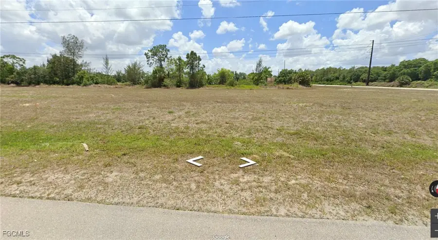 806 NE 34th Lane, Cape Coral, FL 33909 - Image #2
