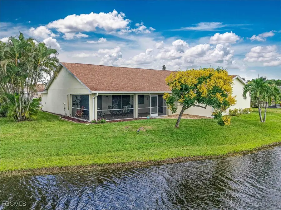 9241 Bramble Court, Fort Myers, FL 33919 - Image #3