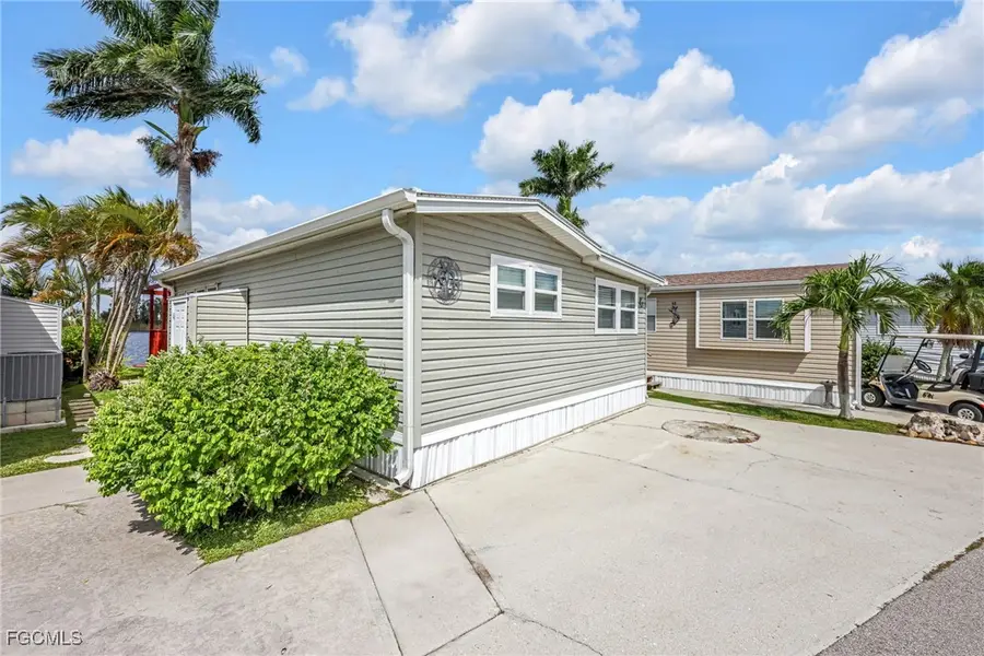 7031 Armadillo Way, Fort Myers, FL 33967 - Image #2