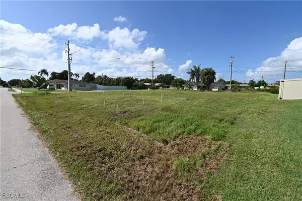 3928 SE 4th Avenue, Cape Coral, FL 33904