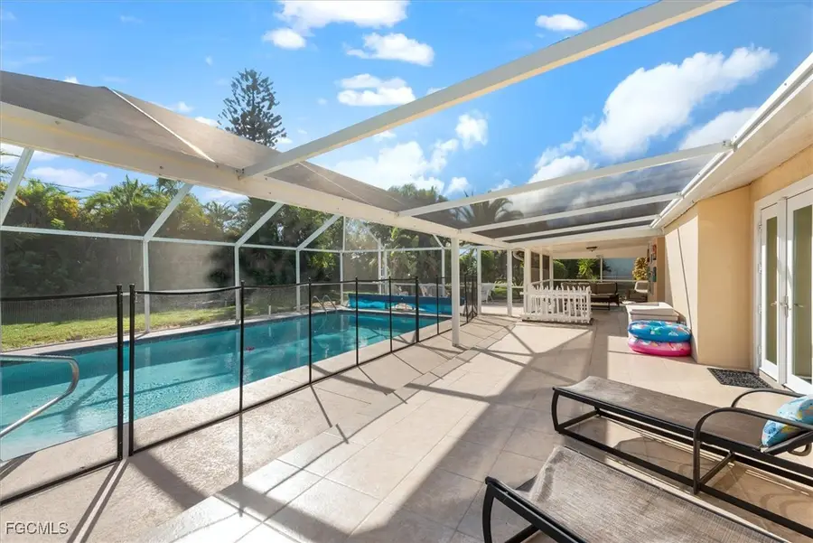 31 NE 10th Avenue, Cape Coral, FL 33909 - Image #2