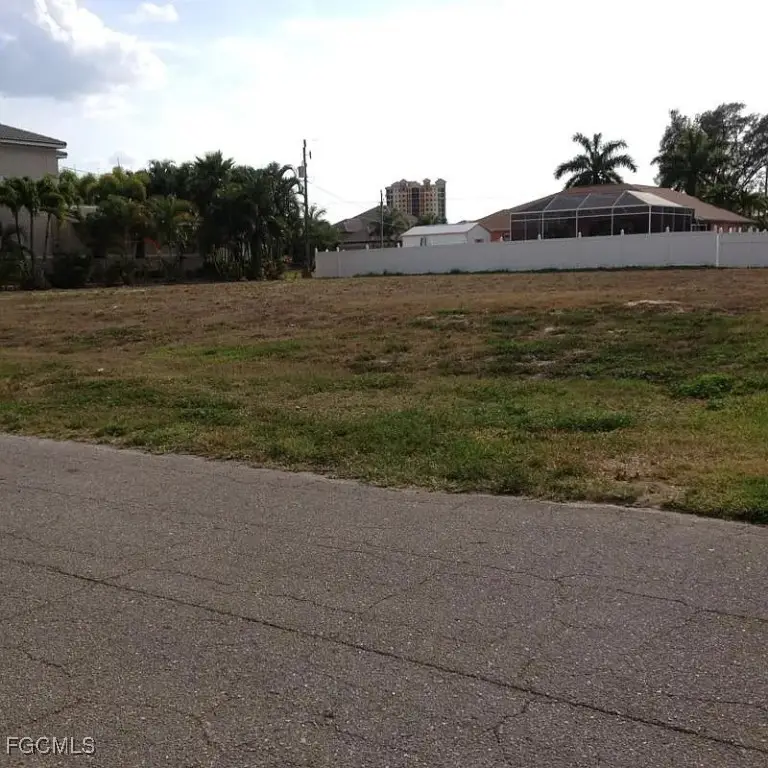 5512 SW 14th Avenue, Cape Coral, FL 33914 - Image #3