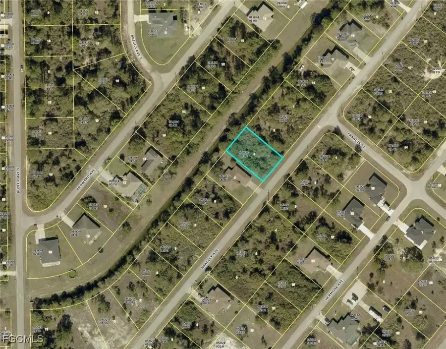 336 Bradley Avenue, Lehigh Acres, FL 33974 - Image #2
