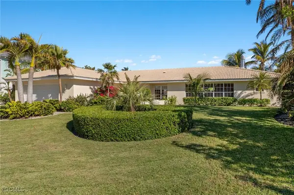 946 Whelk Drive, Sanibel, FL 33957