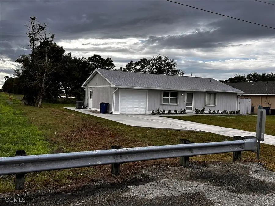 17352 Phlox Drive, Fort Myers, FL 33967 - Image #2