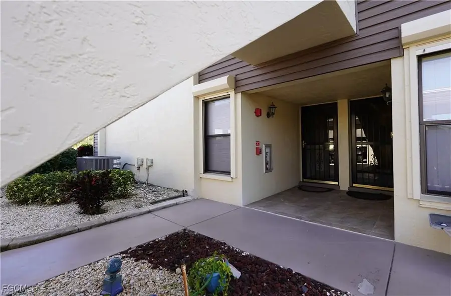 5730 Trailwinds Drive #411, Fort Myers, FL 33907 - Image #2