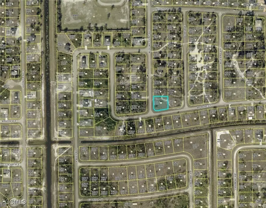 733 Bedford Point Avenue, Lehigh Acres, FL 33974 - Image #3