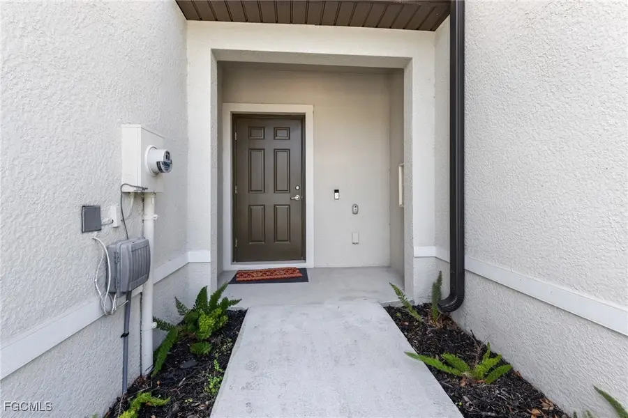 14013 Oviedo Place, Fort Myers, FL 33905 - Image #2