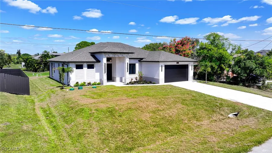 3014 6th Street W, Lehigh Acres, FL 33971 - Image #2