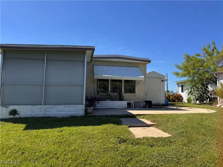 89 Sun Circle, Fort Myers, FL 33905 - Image #3