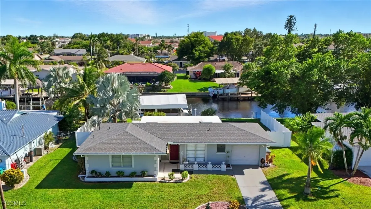 726 SE 43rd Terrace, Cape Coral, FL 33904 - Image #1