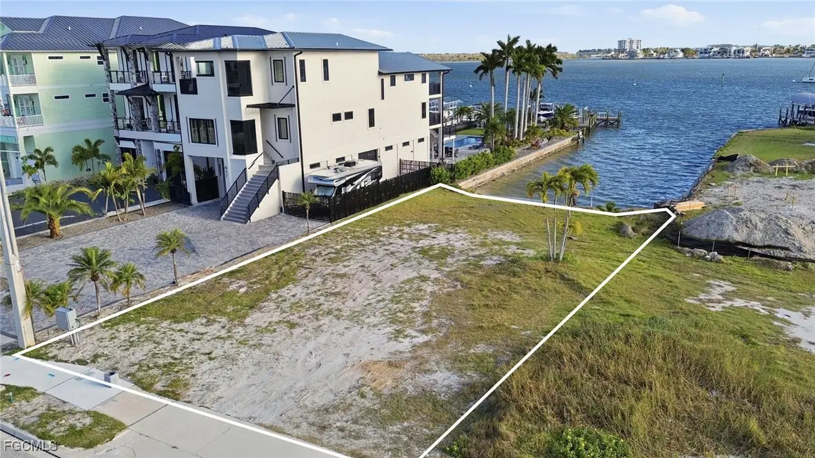 475 Estero Boulevard, Fort Myers Beach, FL 33931 - Image #1