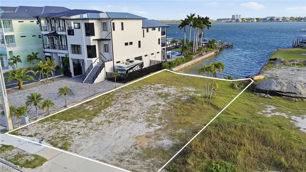 475 Estero Boulevard, Fort Myers Beach, FL 33931
