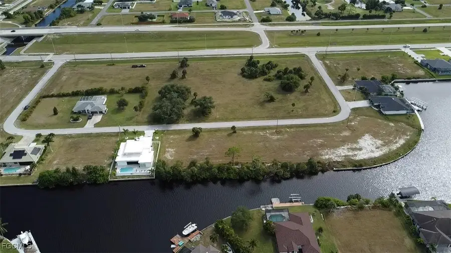 1813 NW 32nd Place, Cape Coral, FL 33993 - Image #2