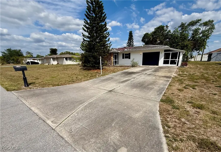 320 Hollywood Street, Lehigh Acres, FL 33936 - Image #2