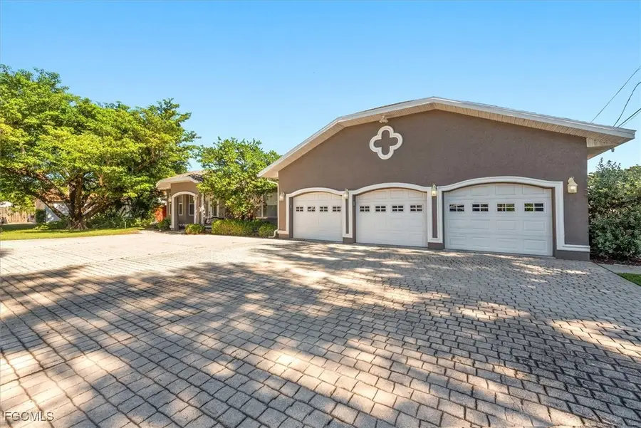 729 Dean Way, Fort Myers, FL 33919 - Image #3