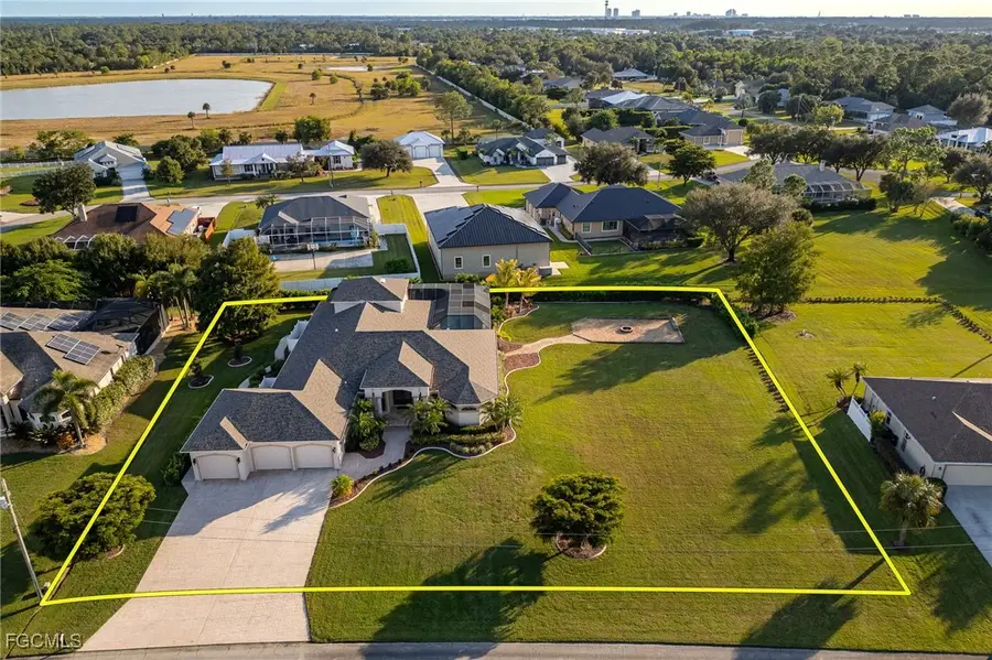 8230 Hunters Glen Circle, North Fort Myers, FL 33917 - Image #2