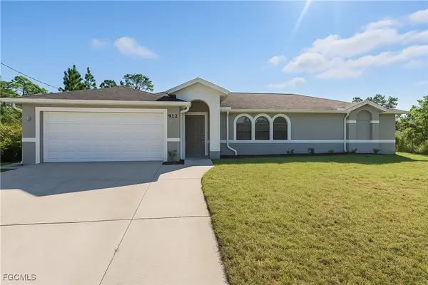 912 Lincoln Avenue, Lehigh Acres, FL 33972