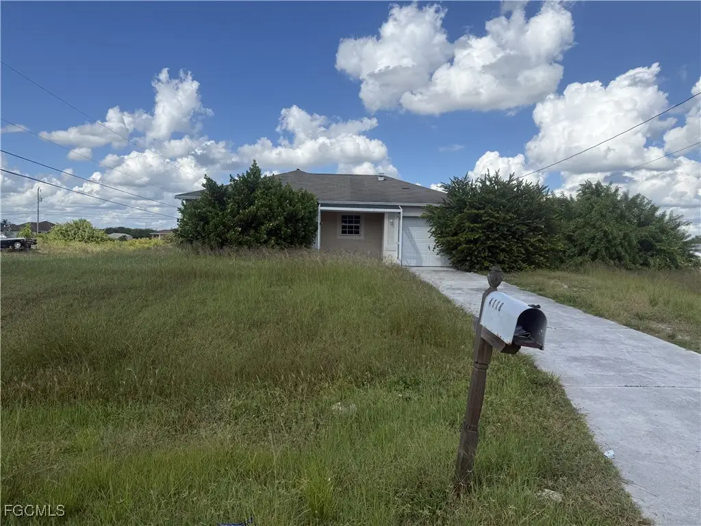 4118 33rd Street Sw, Lehigh Acres, FL 33976 - Image #1