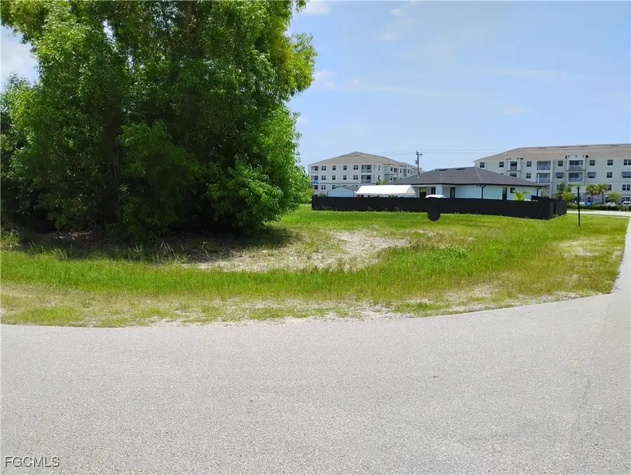 133 SW 8th Place, Cape Coral, FL 33991 - Image #2