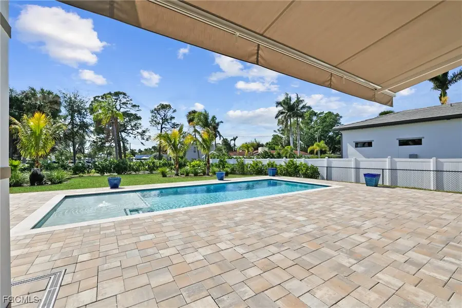 1332 Longwood Drive, Fort Myers, FL 33919 - Image #3