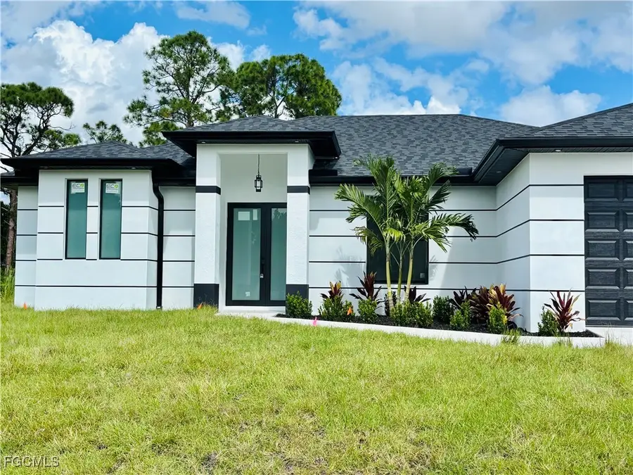 863 Haskell Street E, Lehigh Acres, FL 33974 - Image #3