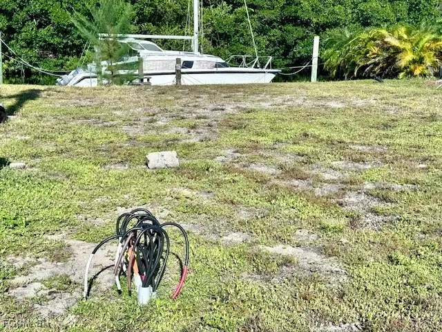 5529 Sir Walter Way, North Fort Myers, FL 33917 - Image #3