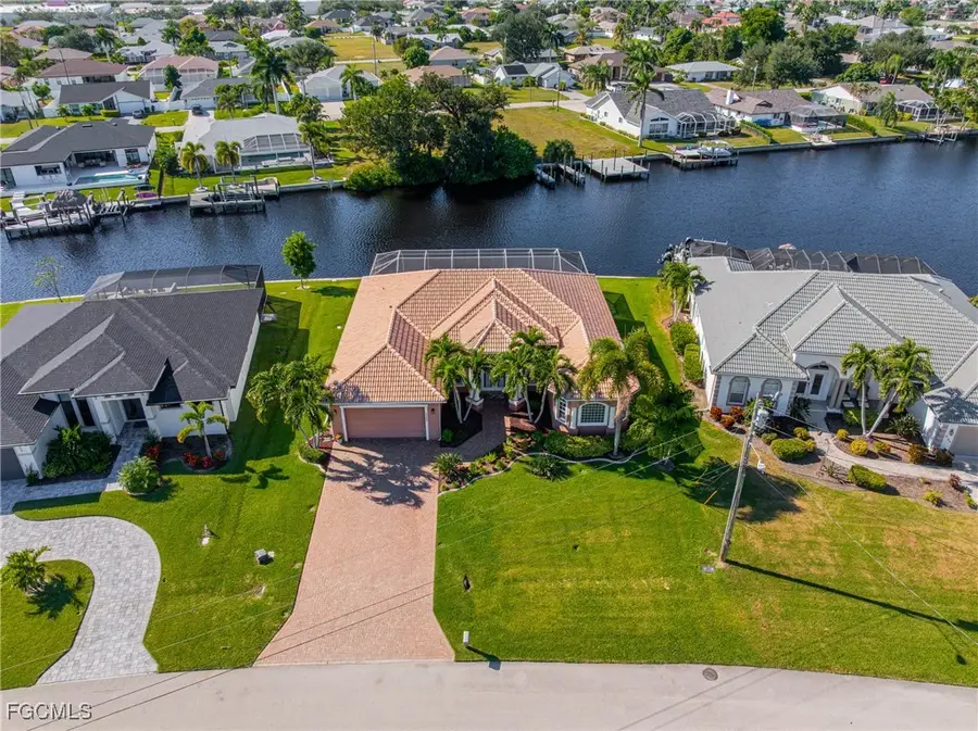 2202 SE 19th Place, Cape Coral, FL 33990 - Image #2