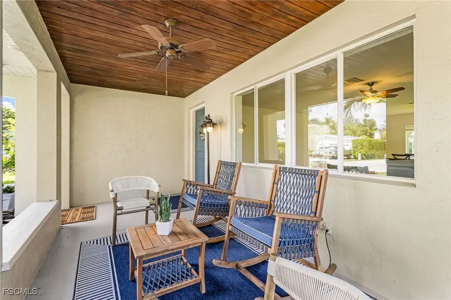 1060 Cooper Drive, Naples, FL 34103 - Image #2