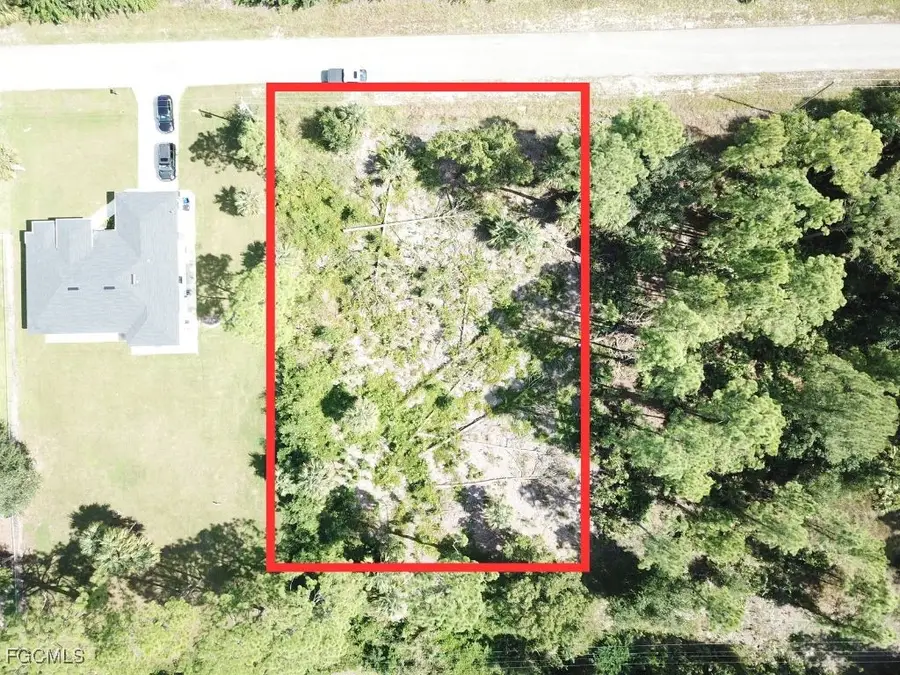 605 Broadway Avenue, Lehigh Acres, FL 33972 - Image #3
