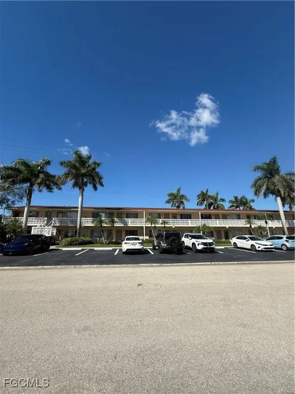 13150 Kings Point Drive #15C, Fort Myers, FL 33919 - Image #2