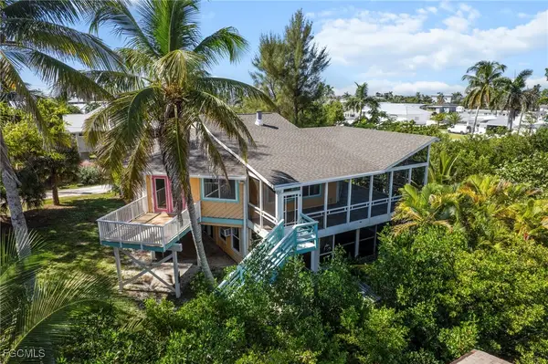 3660 Schooner Lane, St James City, FL 33956