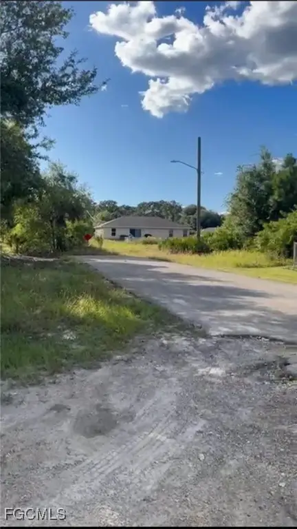 4628 Laura Avenue N, Lehigh Acres, FL 33971 - Image #2