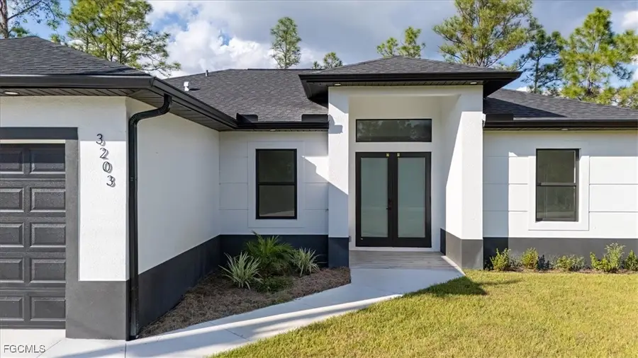 3203 Sunshine Boulevard N, Lehigh Acres, FL 33971 - Image #3