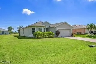 927 SE 5th Court, Cape Coral, FL 33990 - Image #2