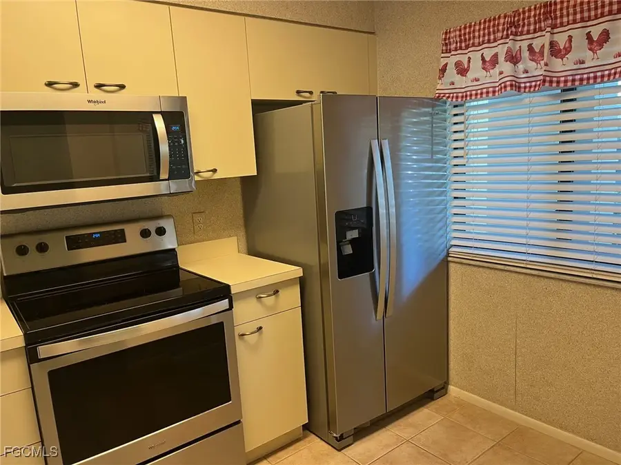 7406 Lake Breeze Drive #118, Fort Myers, FL 33907 - Image #2