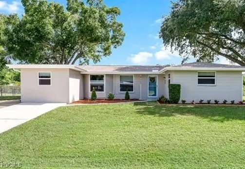 17040 E Lake Drive, North Fort Myers, FL 33917 - Image #1