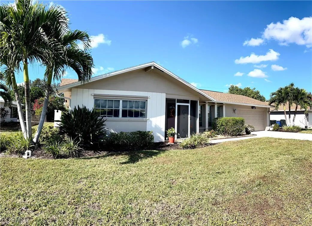 1406 S Larkwood Square, Fort Myers, FL 33919 - Image #1