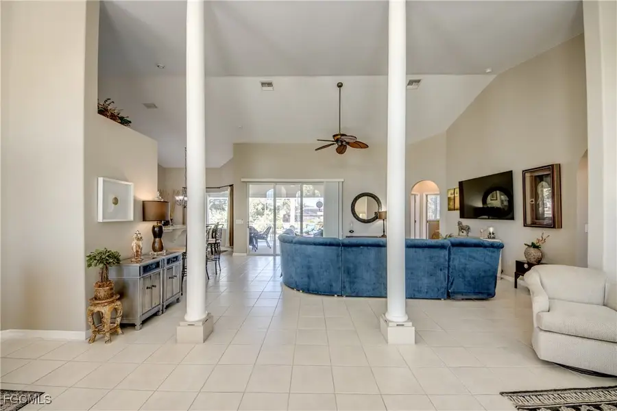 417 SE 13th Street, Cape Coral, FL 33990 - Image #3