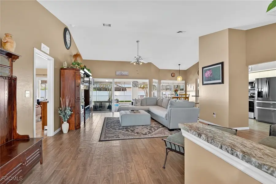 412 SE 13th Avenue, Cape Coral, FL 33990 - Image #2