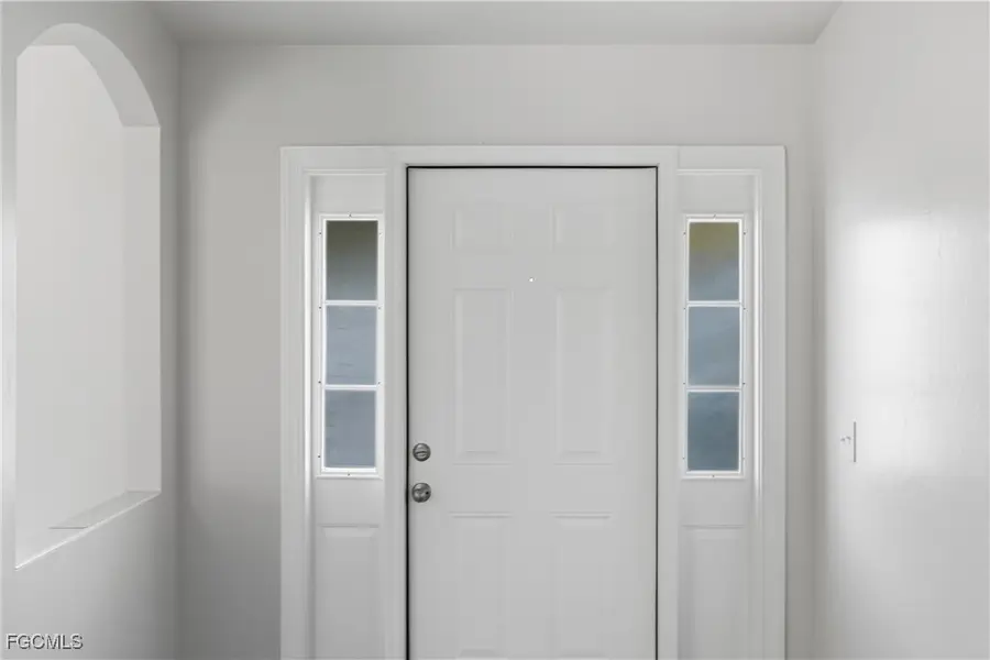 2216 SE 15th Place, Cape Coral, FL 33990 - Image #3