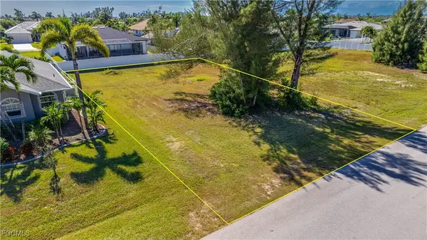 3806 SW 3rd Street, Cape Coral, FL 33991