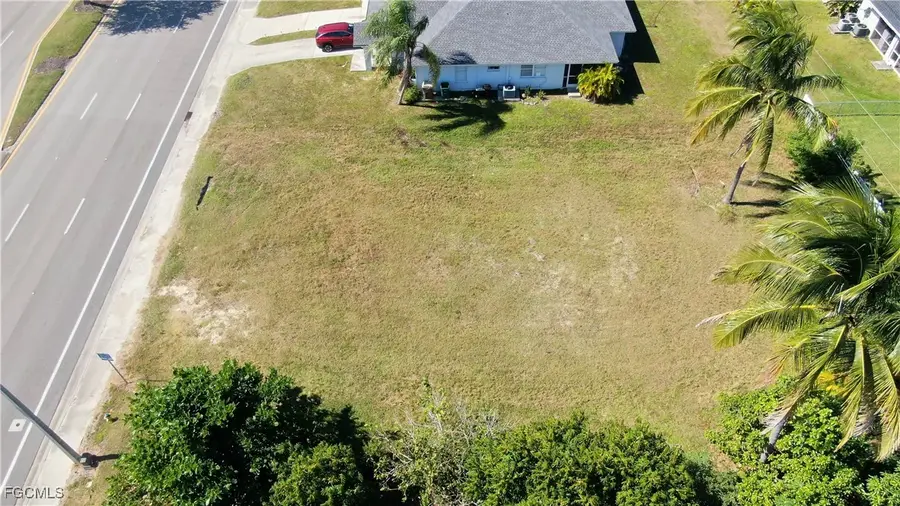 1009 Cape Coral Parkway W, Cape Coral, FL 33914 - Image #2