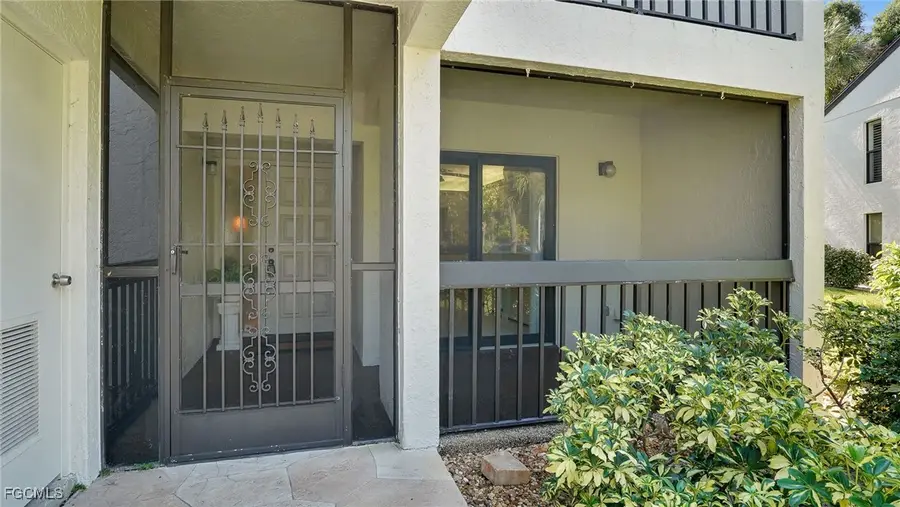 1802 Kings Lake Boulevard #105, Naples, FL 34112 - Image #2