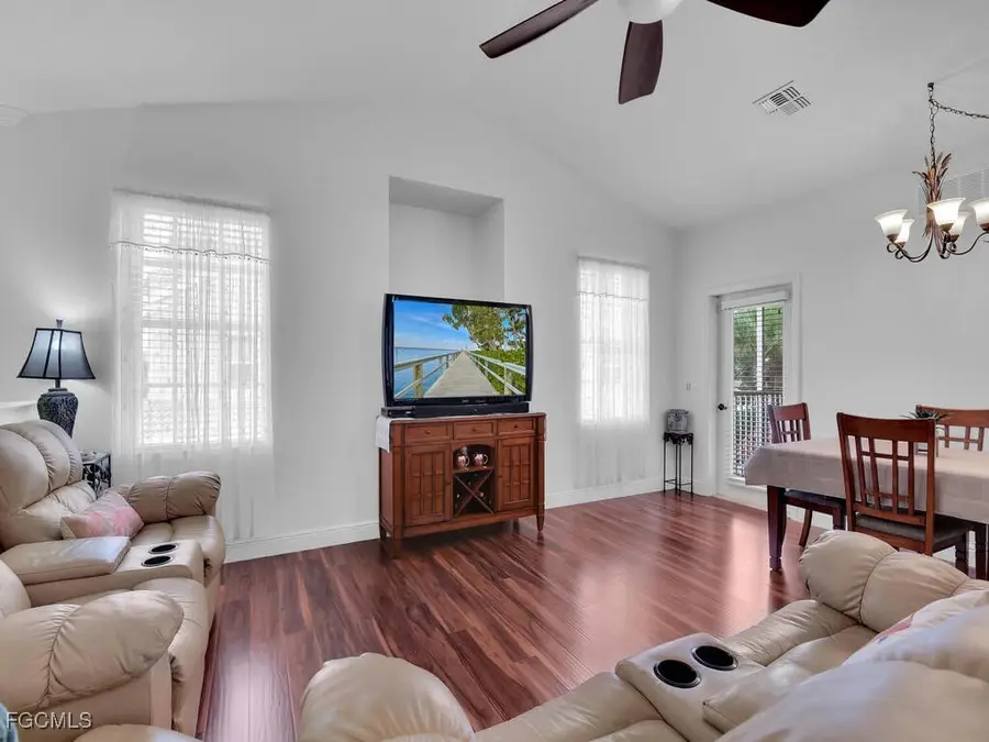 1812 Concordia Lake Circle #1905, Cape Coral, FL 33909 - Image #2